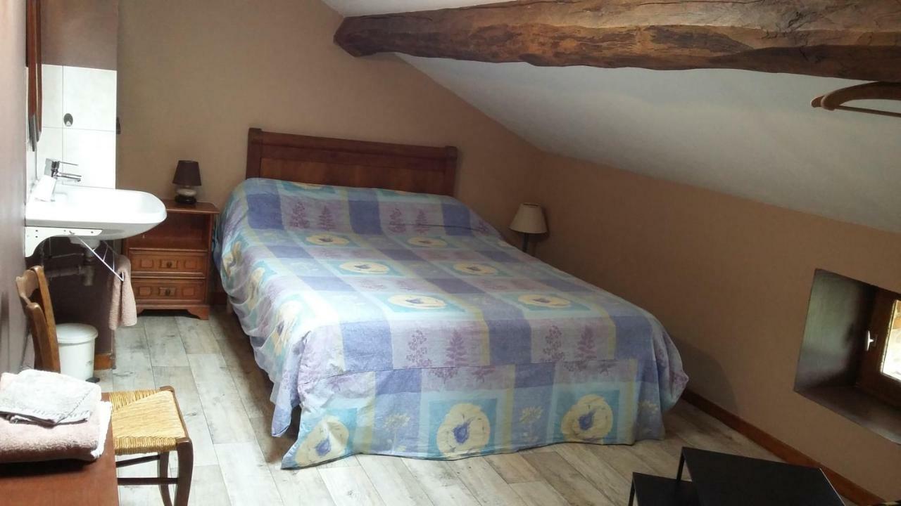 Apartamento La Ferme Du Nizon Valeille Exterior foto